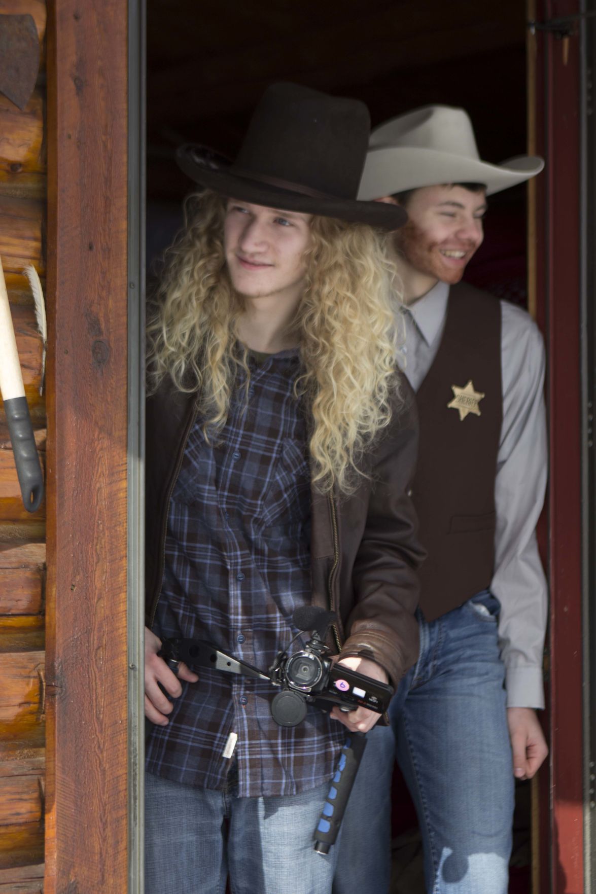 Go west, young men 3